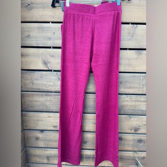 L*space ‘Rosie’ crop tank top M and ‘Adelyn’ flare high rise bottoms S - Picture 11 of 16